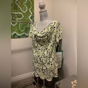 Apt 9 green swirl shirt with frilly sleeves